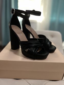 BCBGeneration Chunky Platform Heel 