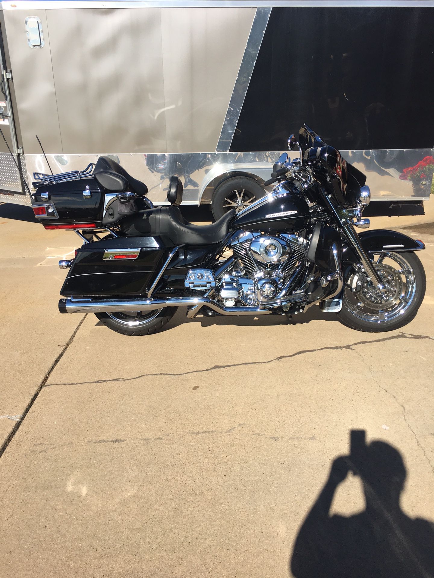 Photo 2011 Electra Glide Ultra Limited with CVO wheel FLHTK