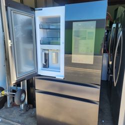 Samsung 4-door refrigerator, 36" wide x 68.5" high x 29" deep, in good condition
