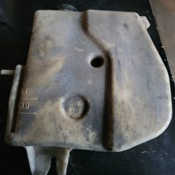 CHEVY COOLANT RESERVOIR (IMPALA, BUICK. MONTE CARLO & MORE)