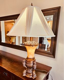 Large Ornate Neoclassical Urn Table Lamp Bronze Gold Tone Lion Figures Vintage