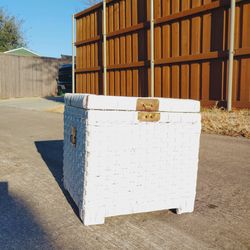 Wicker storage chest