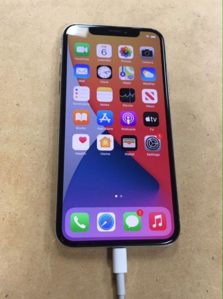 iPhone X