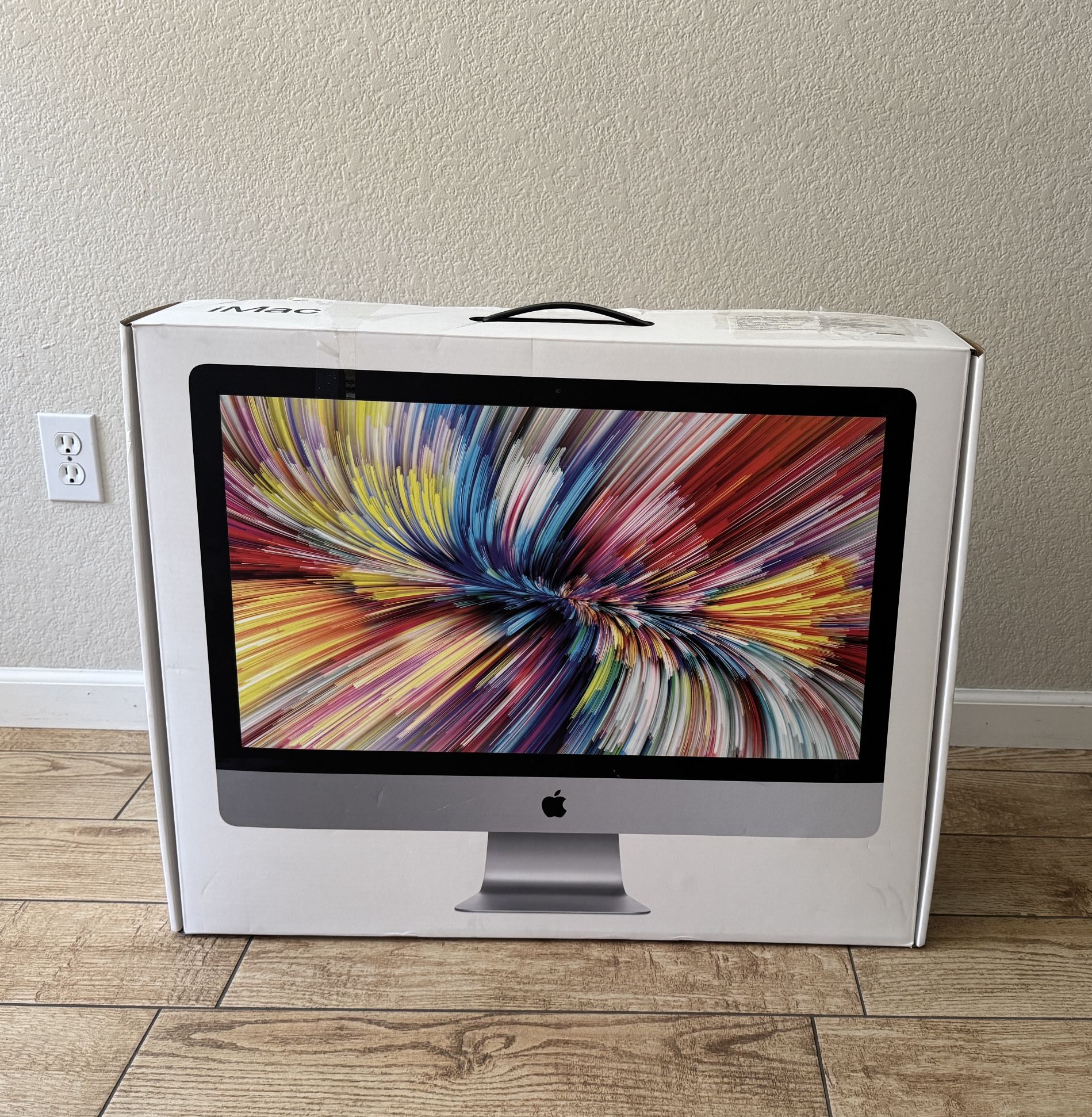 27” iMac Retina 5K – Intel i5 / 512GB SSD / Magic Keyboard + Mouse
