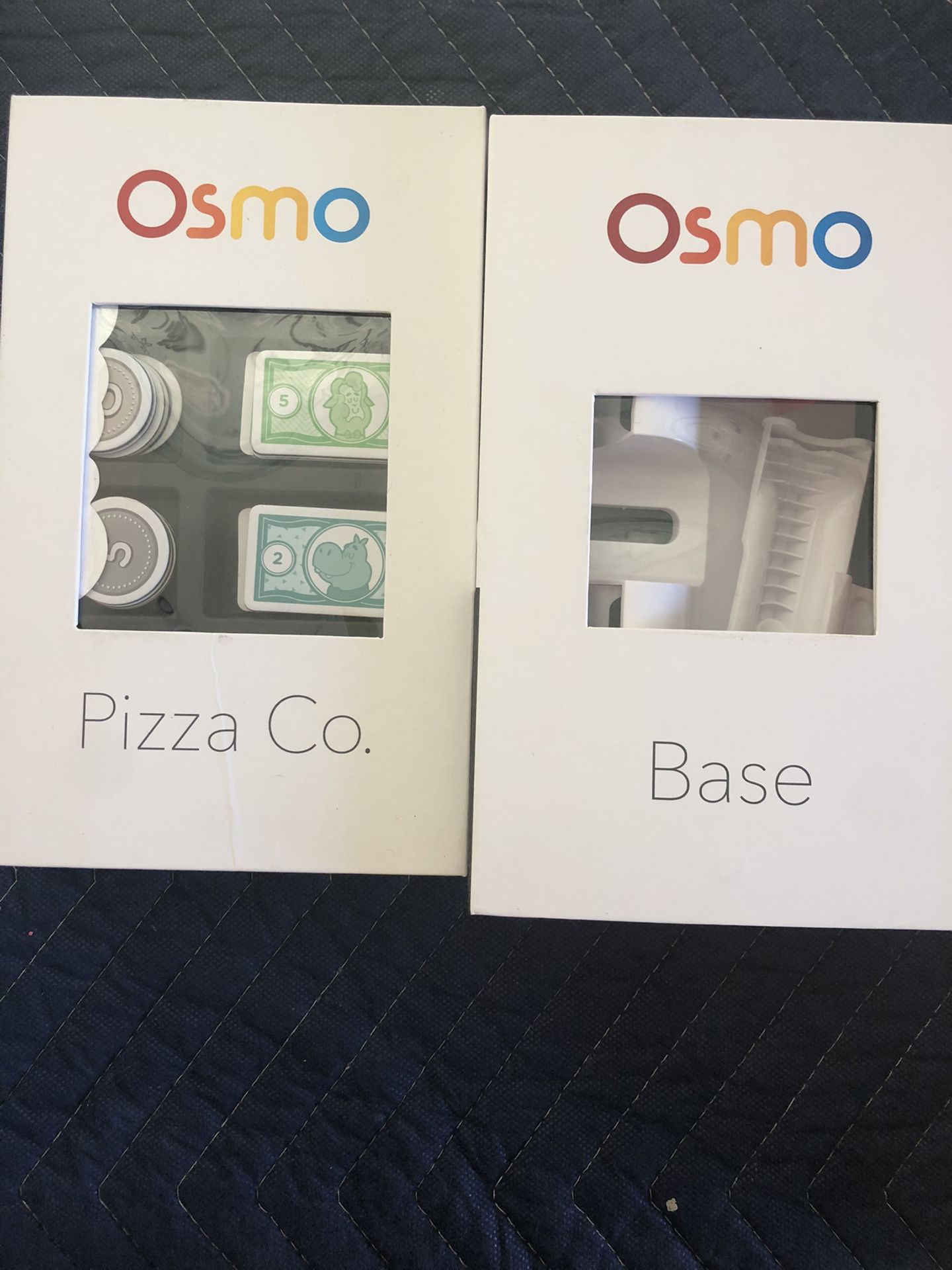 Osmo base and osmo pizza game for ipad