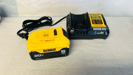 Dewalt 20 volt max 5ah battery with 4amp charger