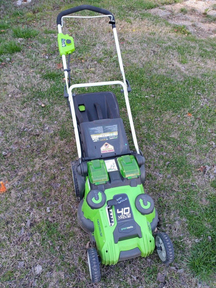 (For Parts)Green works Mower 40V Twin Blade 