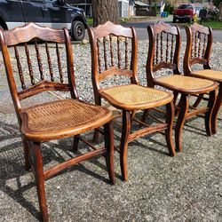 🪑SET of (4) ANTIQUE PROJECT CHAIRS-Need Restoration!