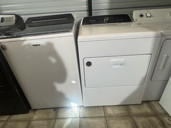 Whirlpool Washer and Dryer Set