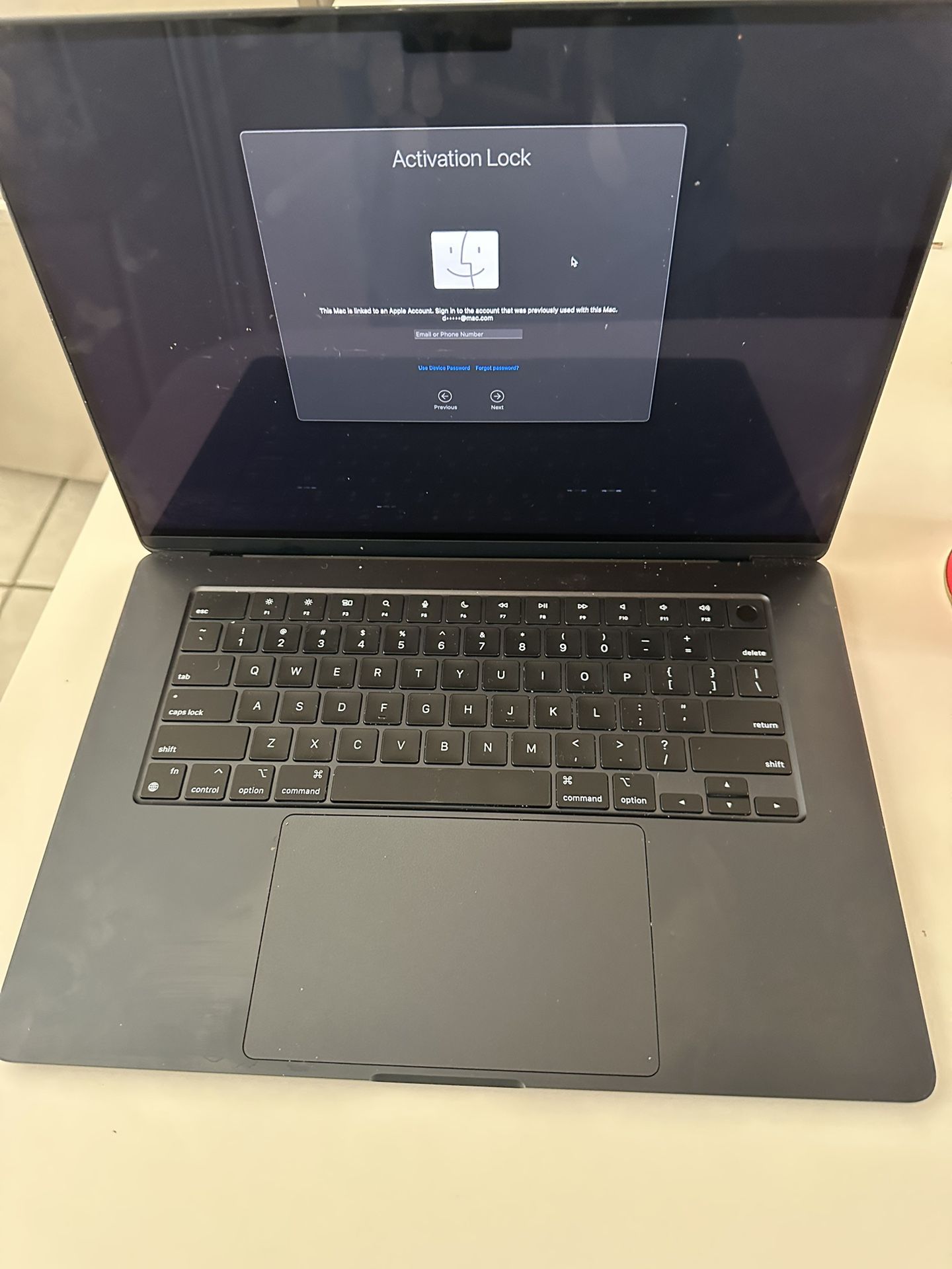 MacBook Air 15 inch M2 l0cked For PARTS or Repair