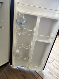 Mini fridge
