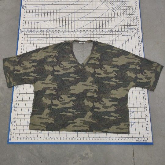First Love by Lovelyn Short Sleeve V-Neck Top w/ Side Slits Camo Green 28X27