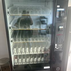 Dixie-Narco Combo Machine for Snacks & Drinks w/ Card Reader 