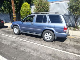 2002 NISSAN PATHFINDER SUV