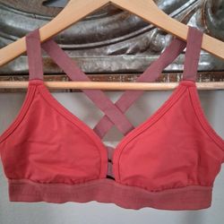 Super Cute Women's Lululemon sz.small pink sports bra/ athletic  top