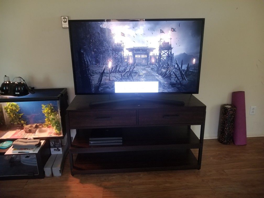 3-in-1 TV stand