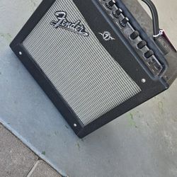 Fender Mustang I V2