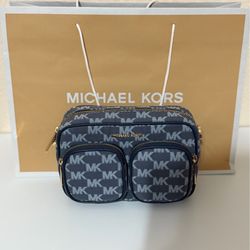 MICHAEL KORS