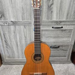 Vintage 1972 S. Yairi Classical Guitar – No. 231, Class 9001 – Made in Japan (Signed Label)