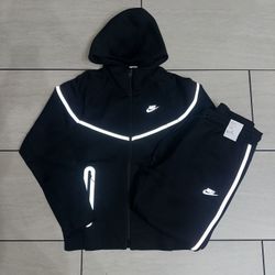 Black Reflective Nike Tech