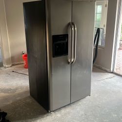 Frigidaire Stainless Steel Fridge 