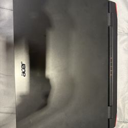 Gaming laptop Acer Nitro 5 RTX3050