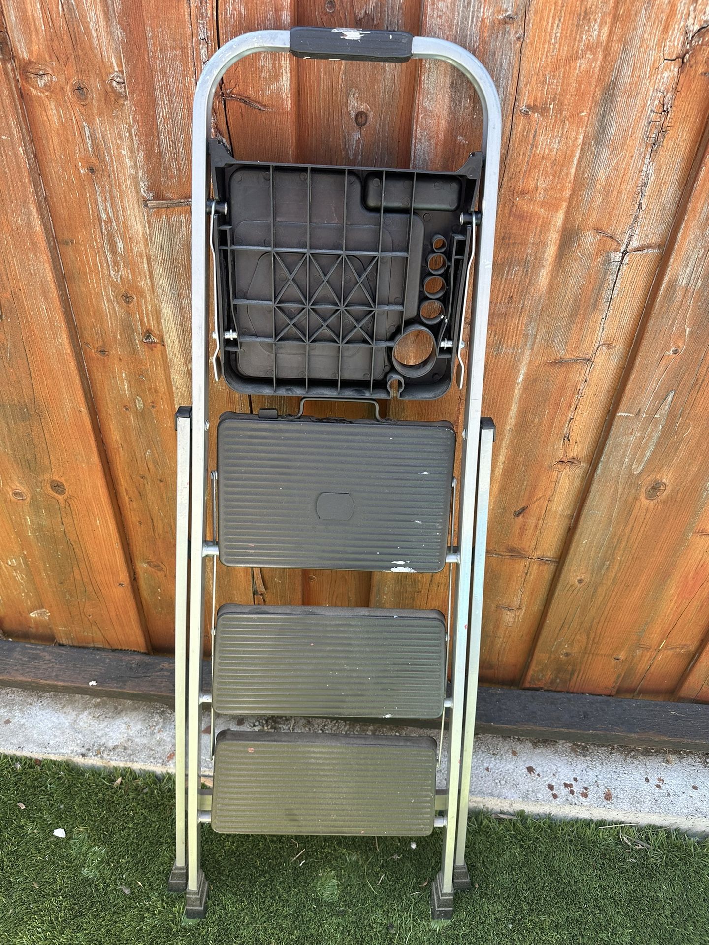 Ladder ( Gorilla Ladder )