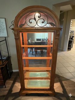 Curio cabinet