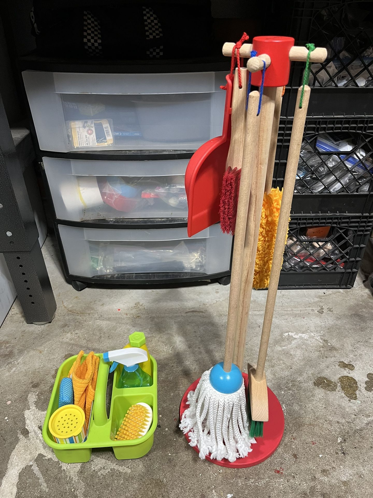 Melissa & Doug Let’s Play! Toy Cleaning Sets
