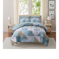 Brand New comforter Set