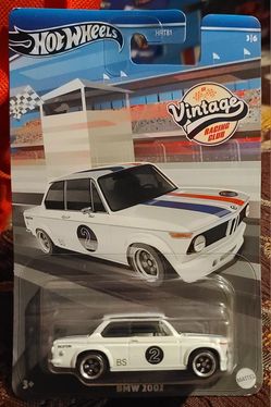 Hot Wheels Vintage Racing Club BMW 2002