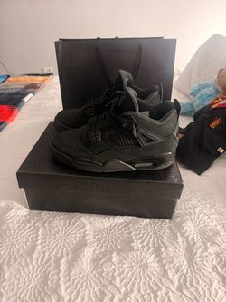 Jordan 4 Blackcats