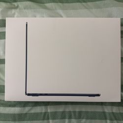 Mac Book Air (M4 Chip) 2025