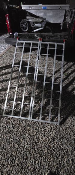 Folding Aluminum Loading Ramp