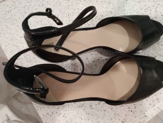 Naturalizer peep toe pumps