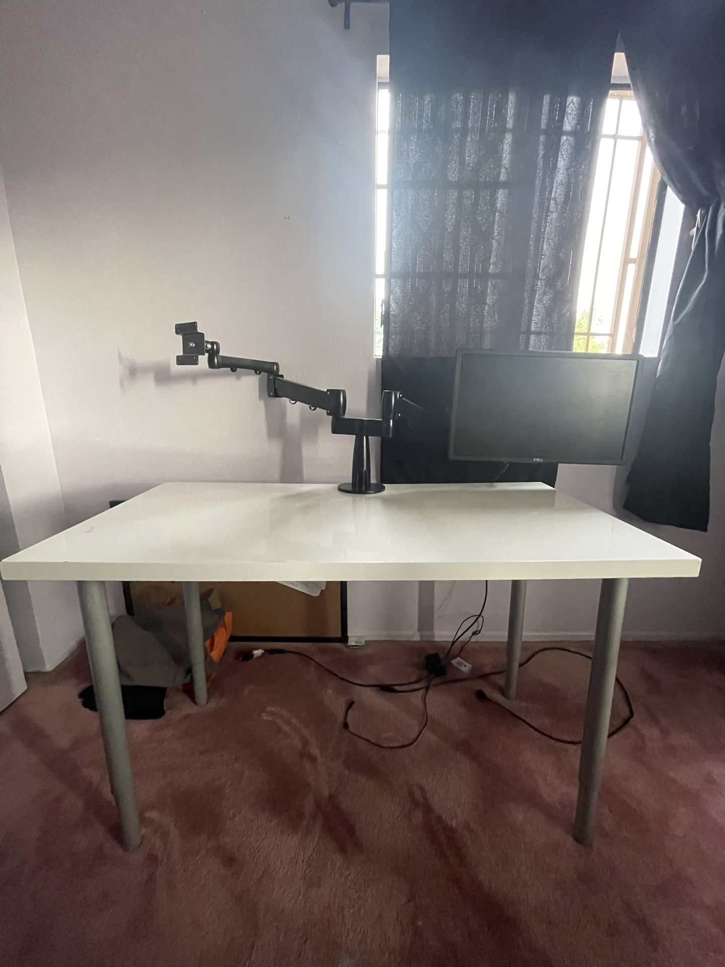 Height Adjustable Table