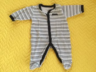 Baby Boys Long Sleeve size 0-3 Months Garage Sale