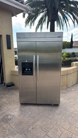 Free 48 in kitchenaid refrigerator builtin