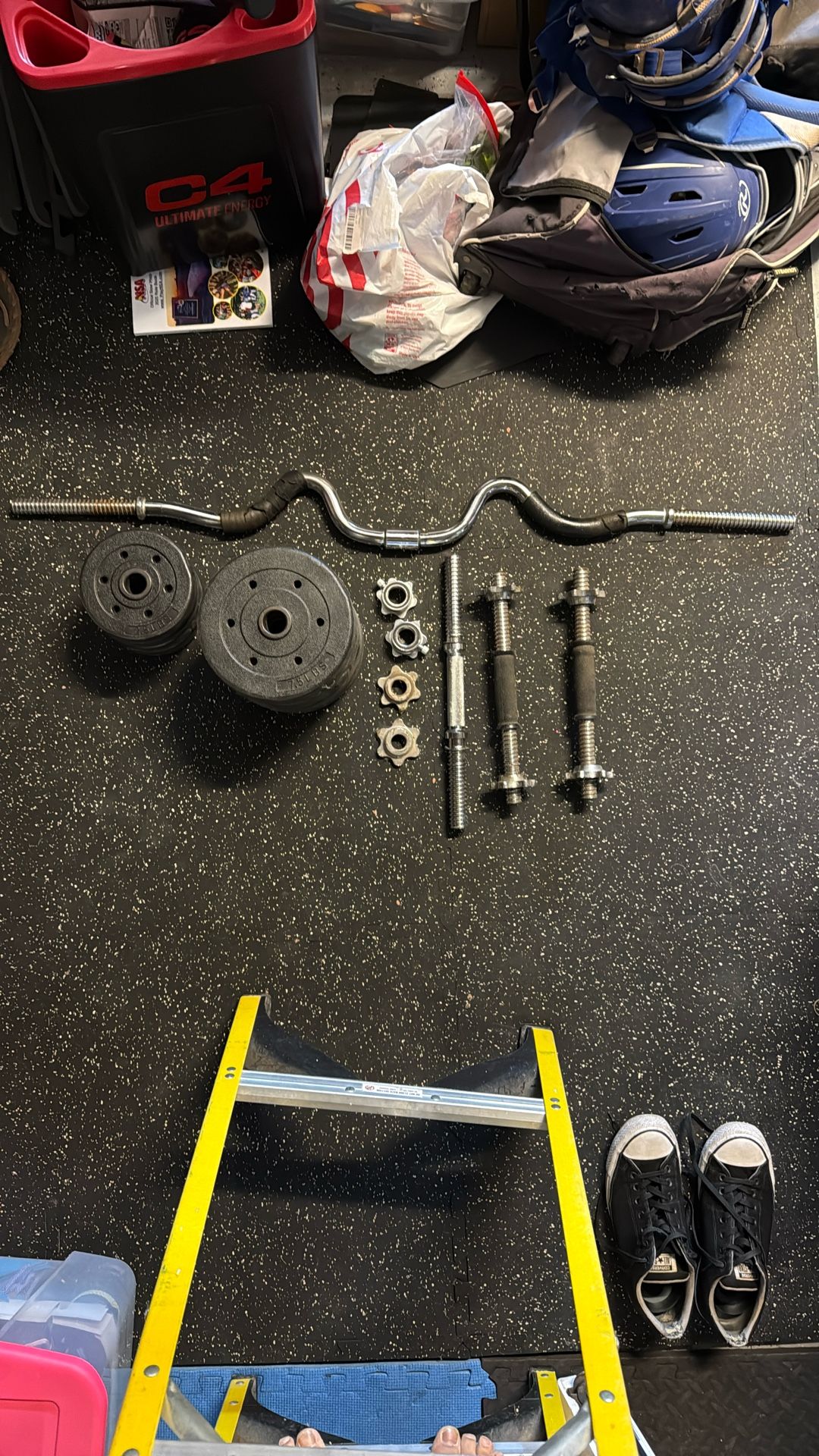 Dumbbell Weight Set w/ Curl Bar