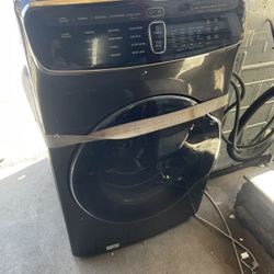 Samsung flex front loader black stainless set 