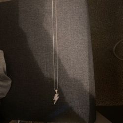 Lightening Bolt Pendant On Ex Long Chain