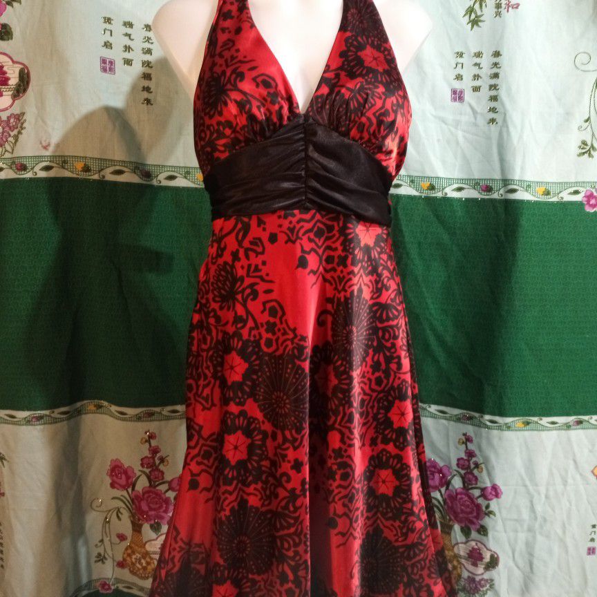 Bdarlin Red Silky Red And Black Dress Size 3/4