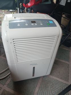 BY SOLEUS AIR DEHUMIDIFIER RUNS WELL 30 FIRM LOOK MY POST ALOT ITEM TO SEE