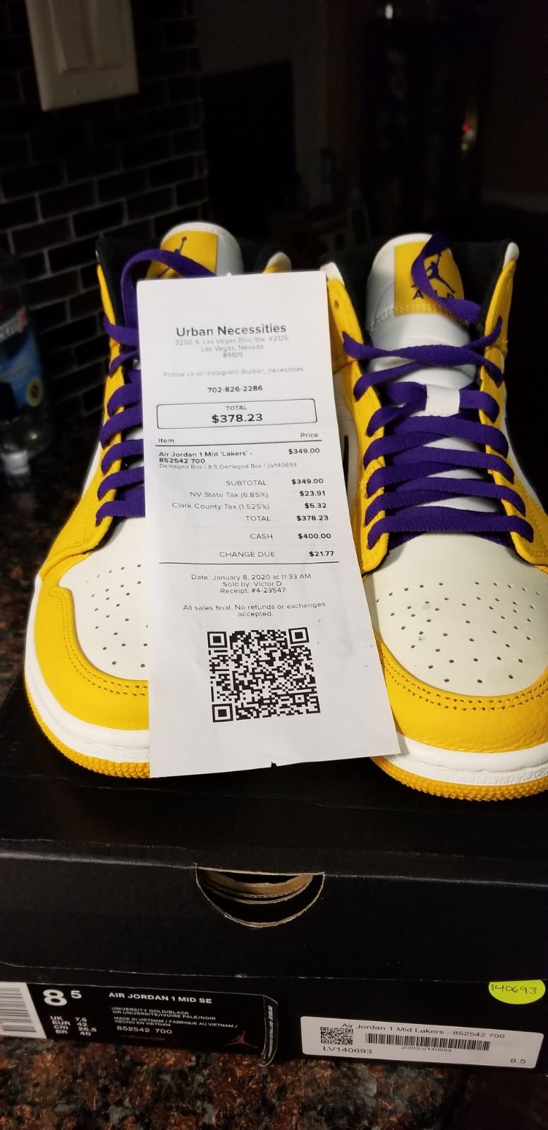 Air Jordan 1 “Lakers” Size: 8.5