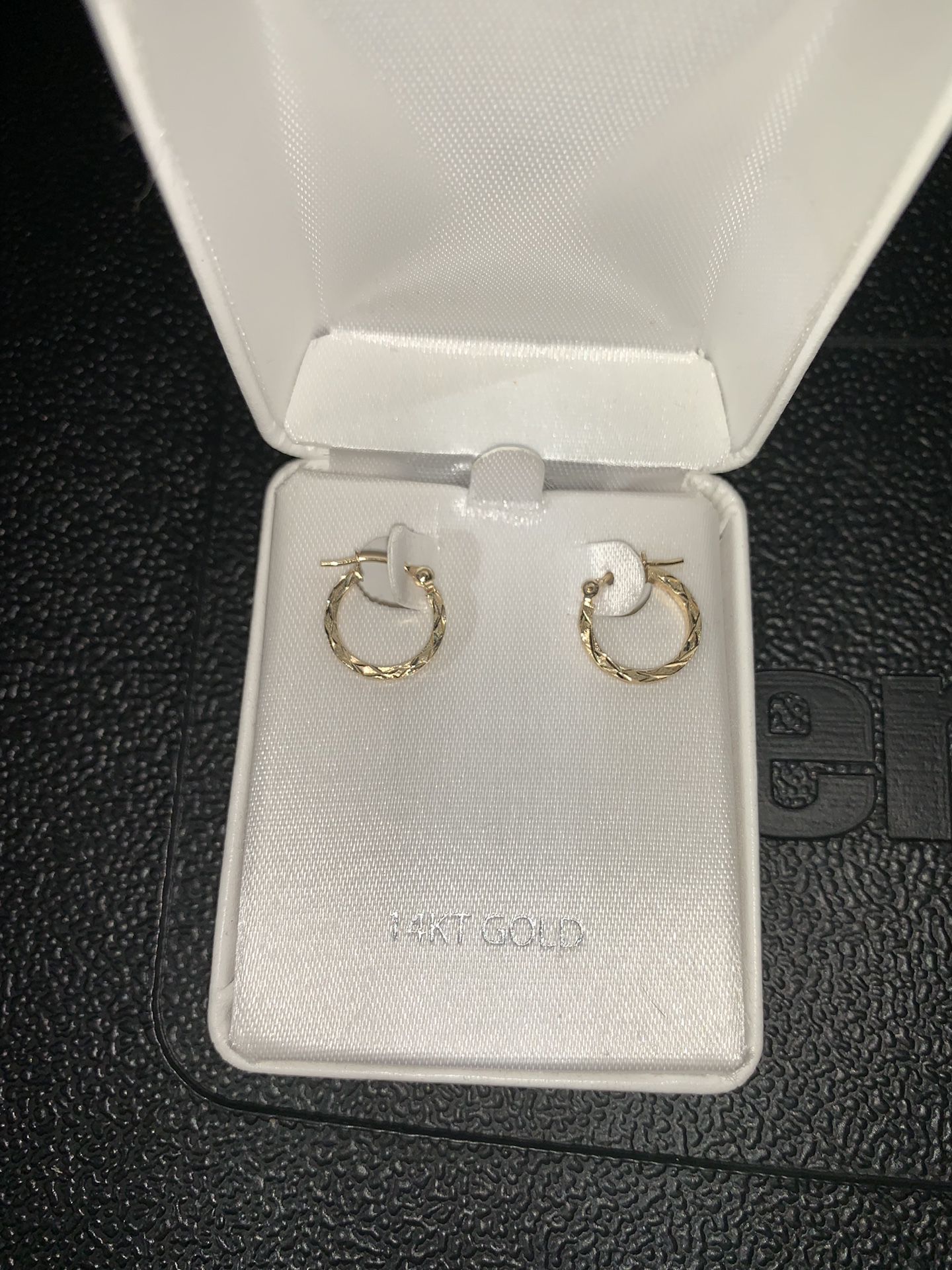 Diamond cut gold hoop earrings 14k