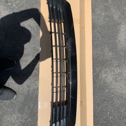 OEM TOYOTA front Bumper Grill
