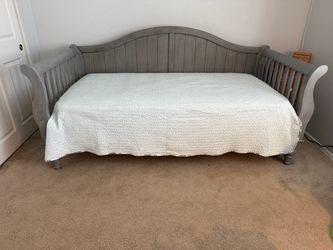 Classic Wooden Daybed Frame - Antique Grey (Excellent Condition)