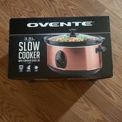 Brand New Slow Cooker 