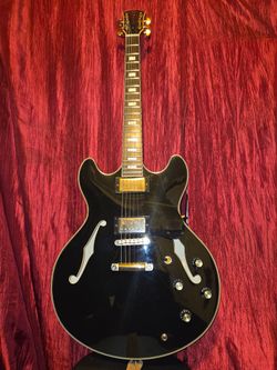 Sire Larry Carlton H7