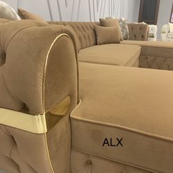 *Brand New  Double Chaise Sectional Velvet Luxury.o